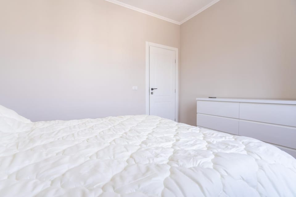 Renovated Condo close to town center and the beach Apartment in Vlorë