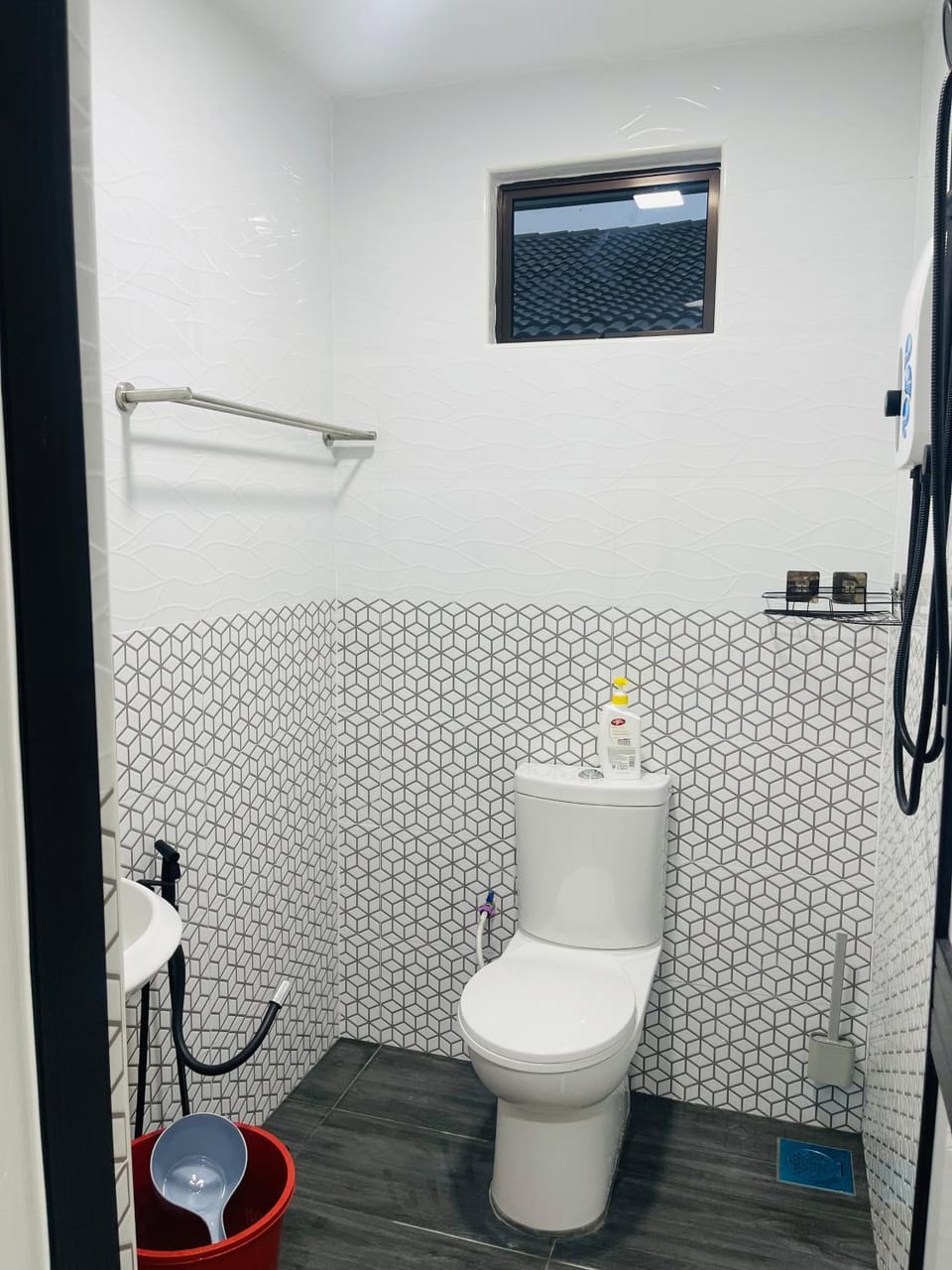 Shower, Toilet, bidet