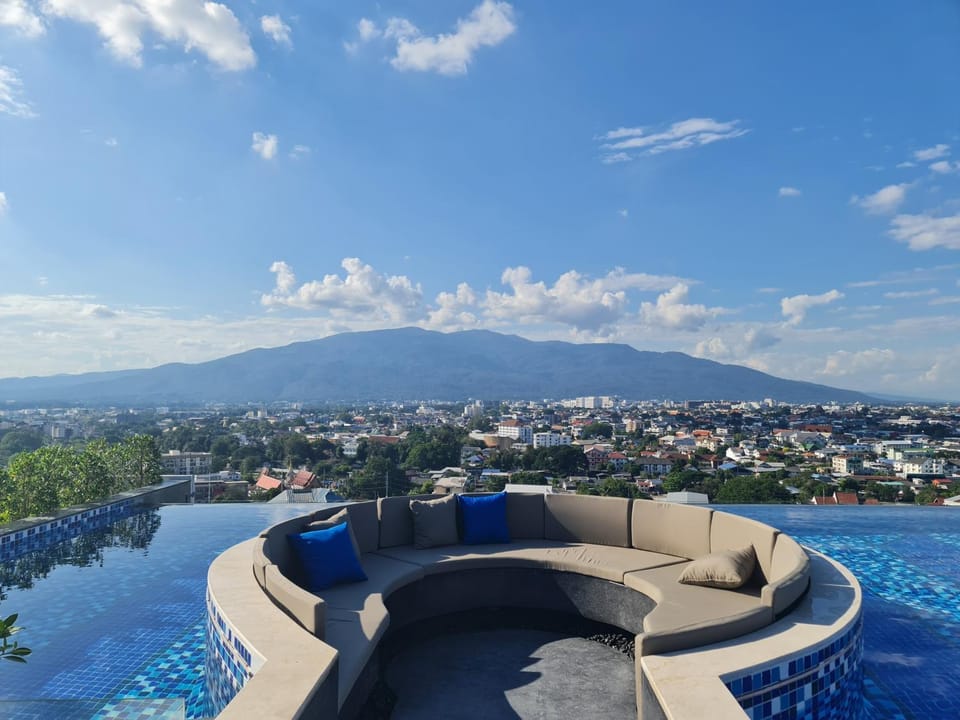 Mountain view, Pool view, Swimming pool, Swimming pool, sunbed