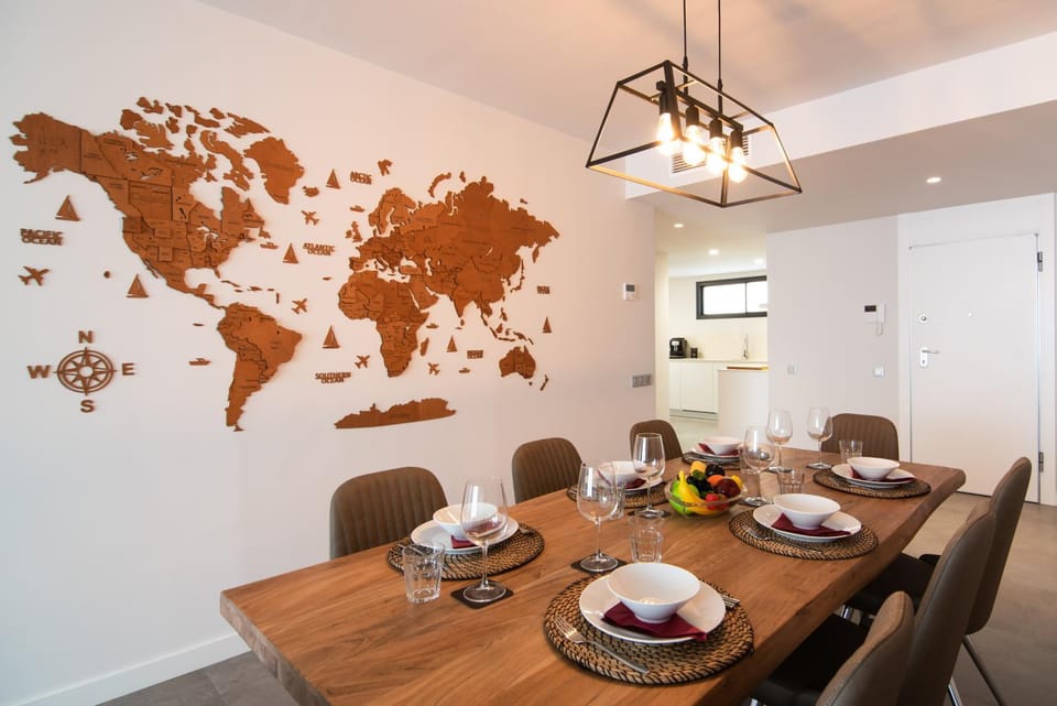 Seating area, Dining area