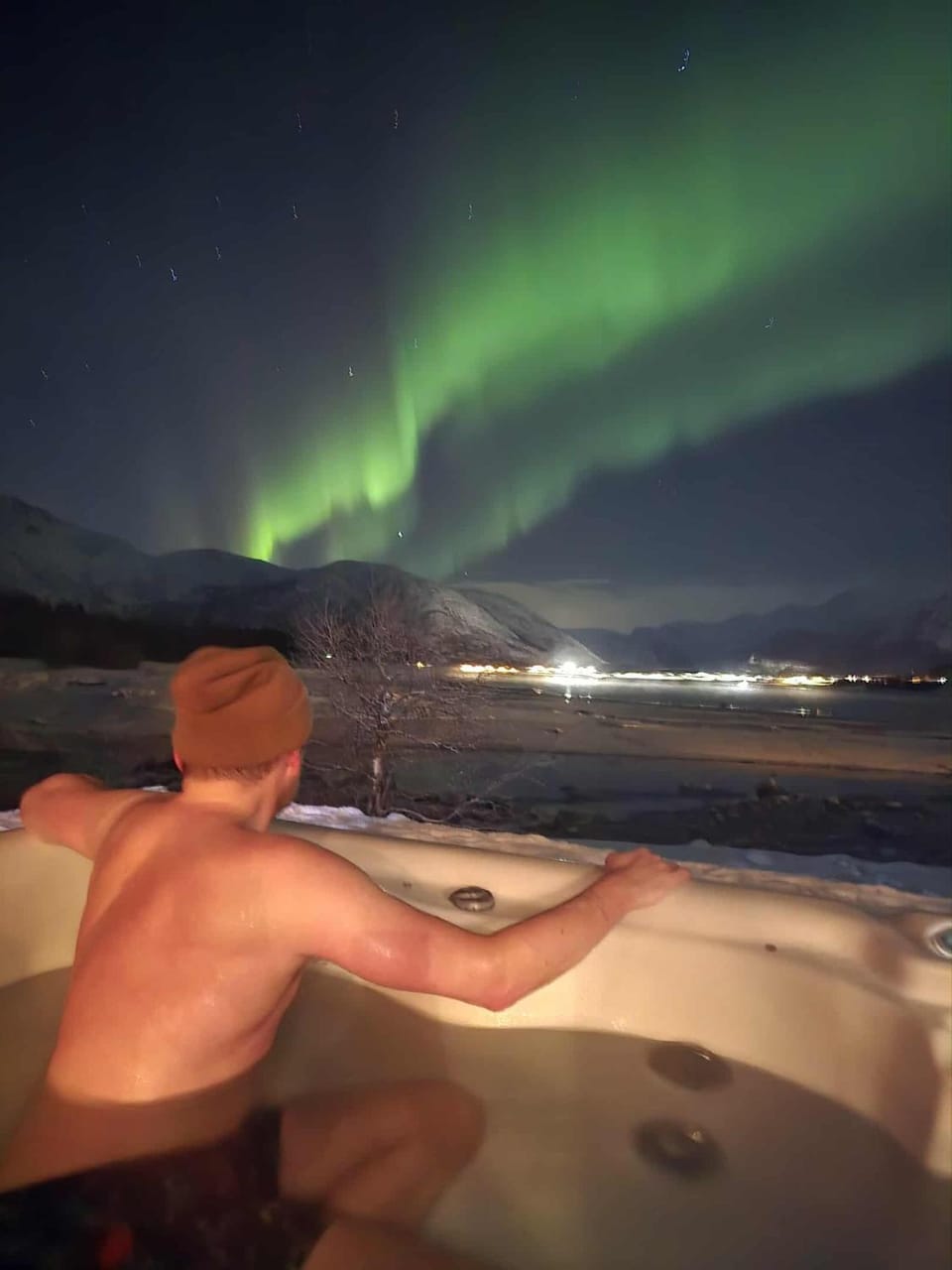 Night, Hot Tub, Mountain view, Sea view