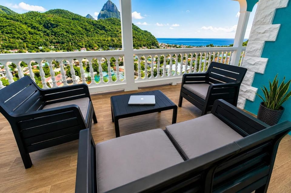 Patio, Day, Natural landscape, View (from property/room), Balcony/Terrace, Seating area, Mountain view, Sea view