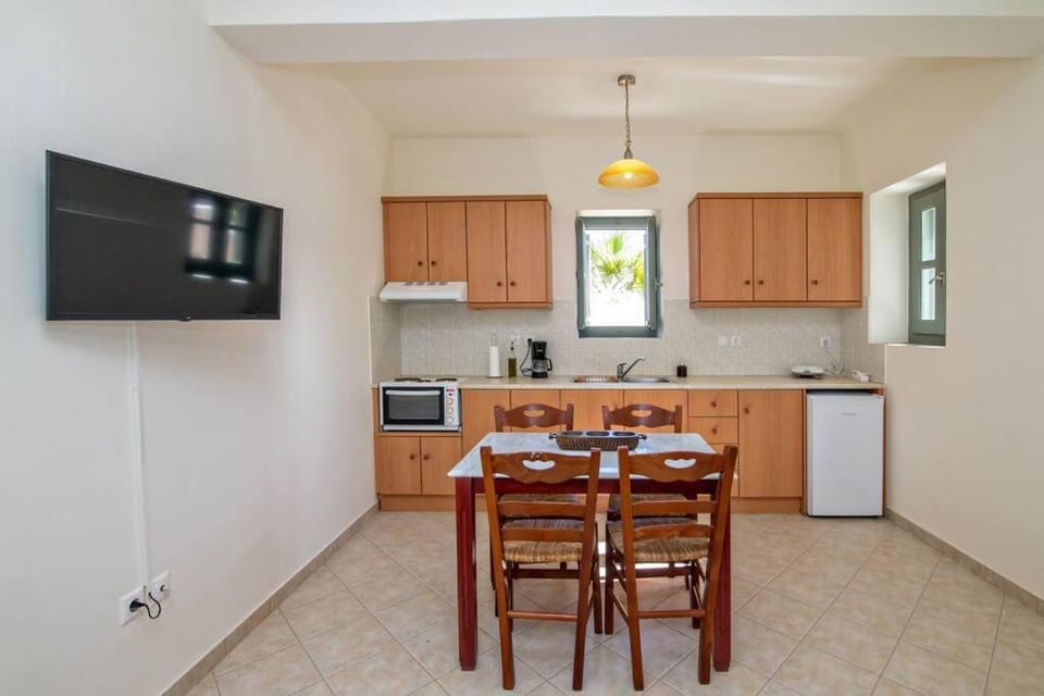 M. Houses 5 House in Decentralized Administration of the Aegean