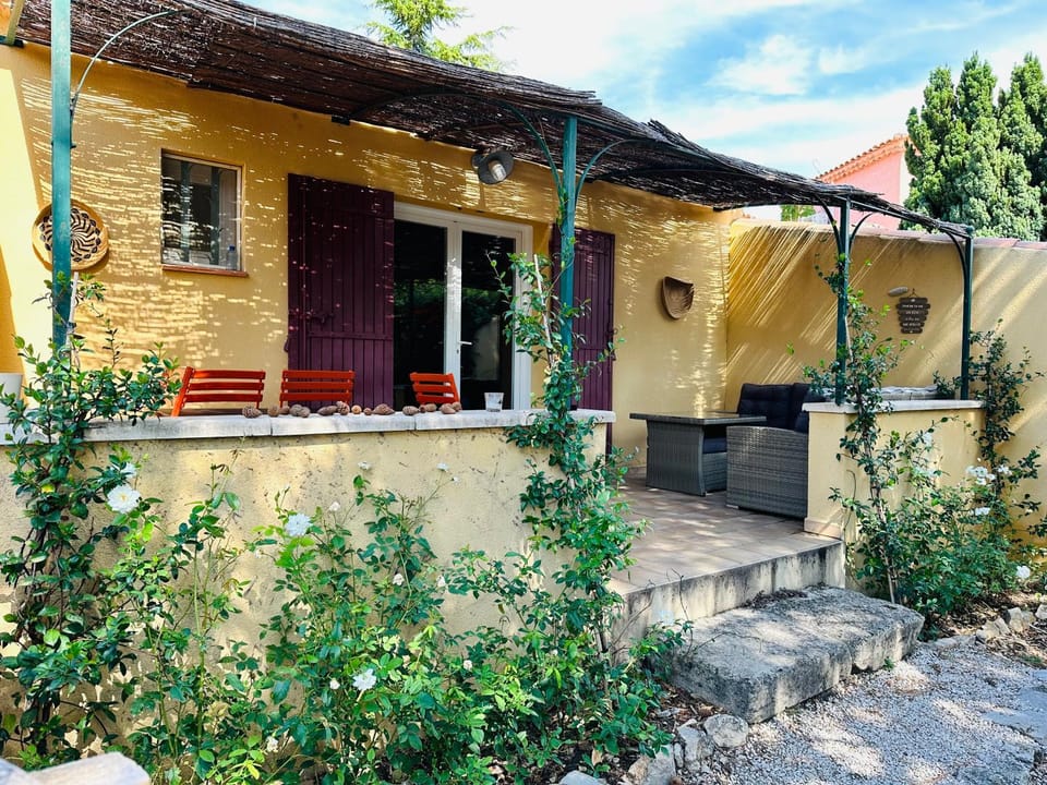 Property building, Garden view