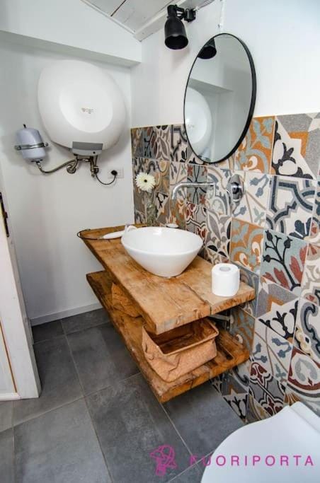 FuoriPorta Affitti Brevi - Corte 3 con parcheggio gratuito Apartment in Parma