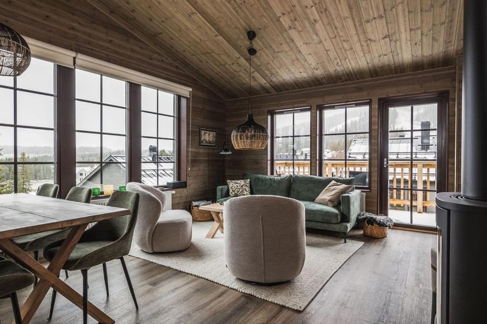 Living room, Seating area, Dining area
