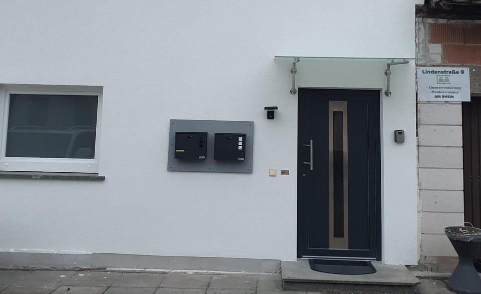 Property building, Facade/entrance
