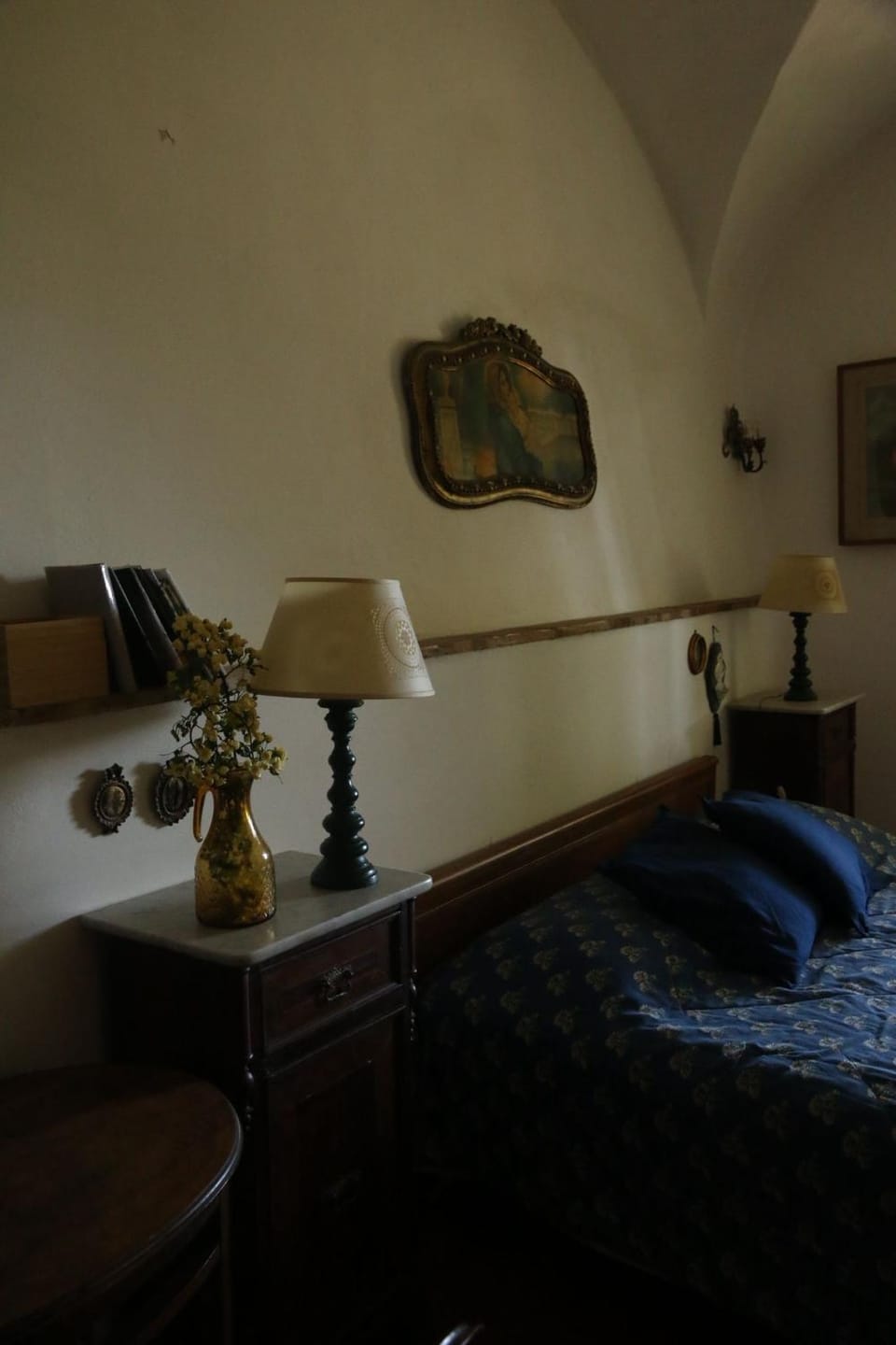 Bed, Decorative detail, Bedroom