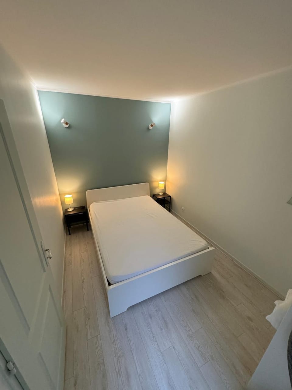 Night, Photo of the whole room, Bedroom