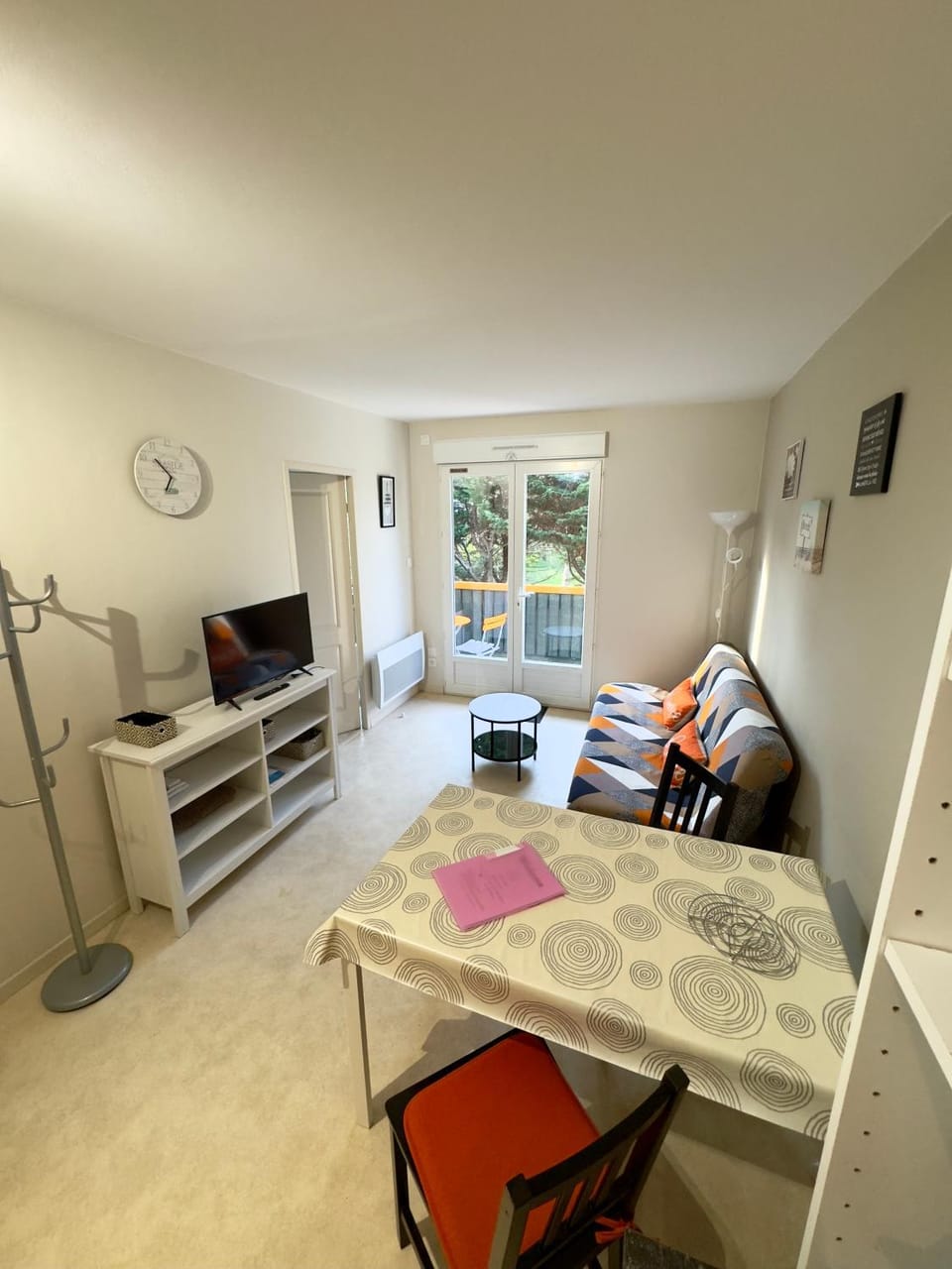 Communal lounge/ TV room, Living room