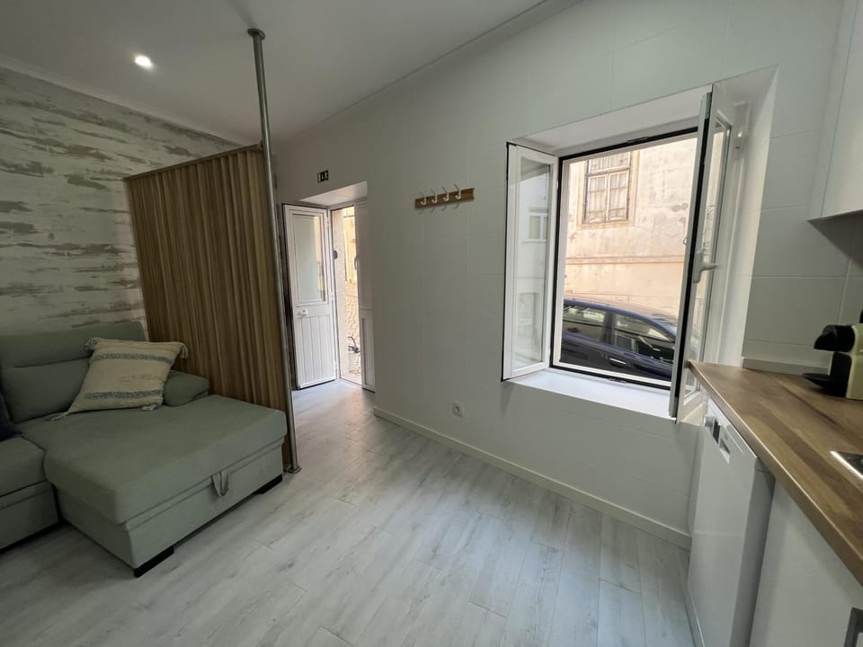 Blue Bay Beach Apartment - Laura Apartment in Sesimbra