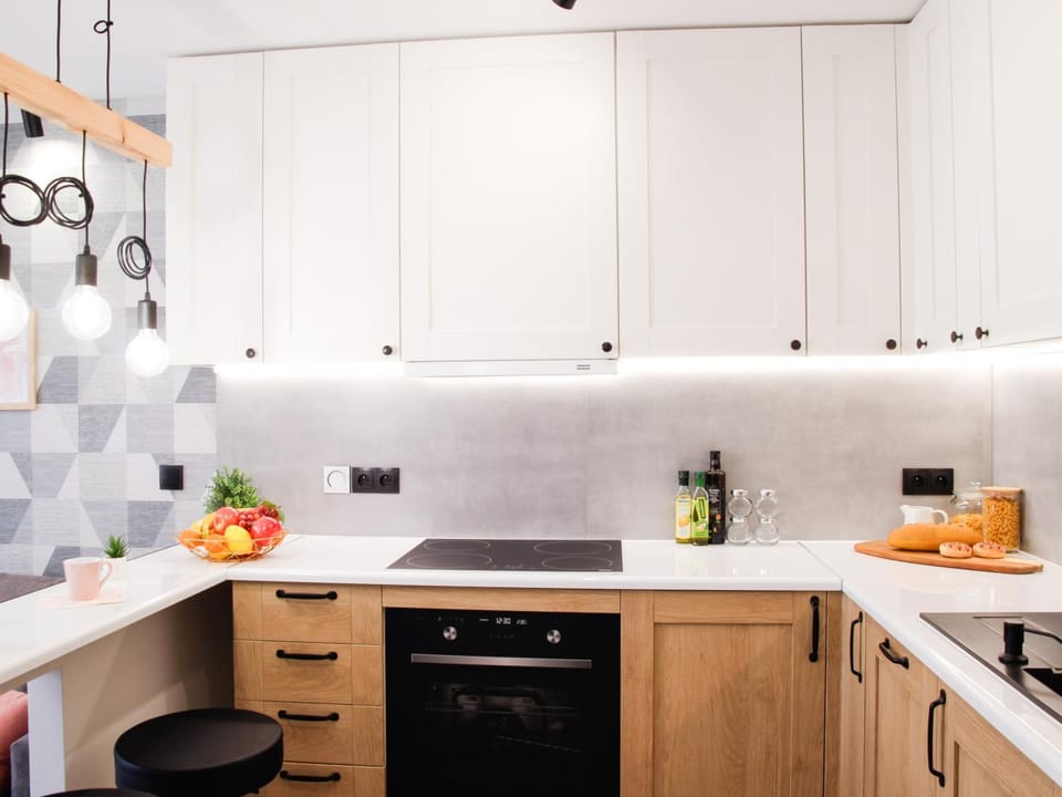 Kitchen or kitchenette, Dining area, Food, dishwasher, pet friendly, stove