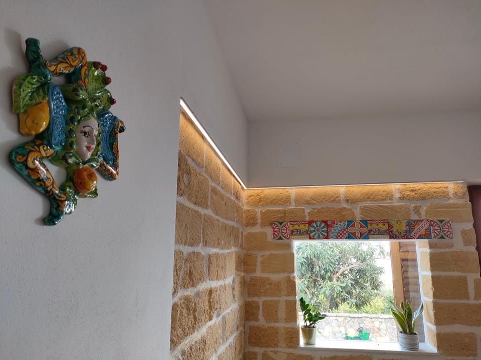 Natural landscape, Living room, Decorative detail