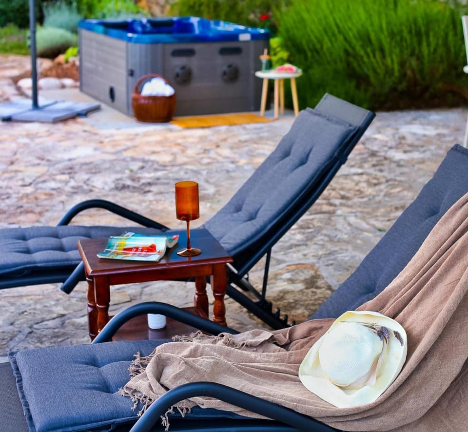 Hot Tub, Balcony/Terrace