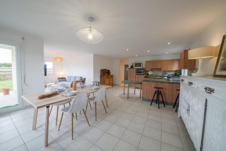 TY BIHAN - Charmante maison de plein-pied proche mer House in Ploudalmézeau