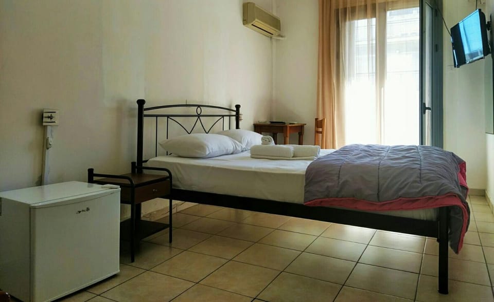 Delfini Hotel Hotel in Pireas