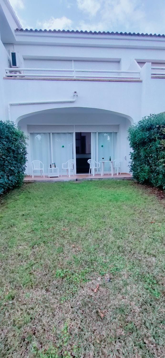 Property building, Day, Garden, Garden view