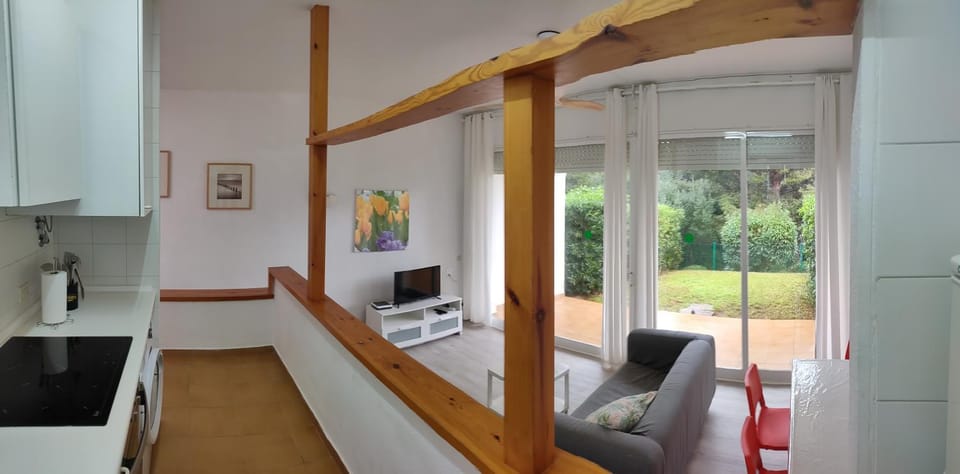 Living room, Photo of the whole room, Seating area