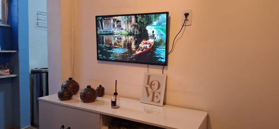 Communal lounge/ TV room, TV and multimedia