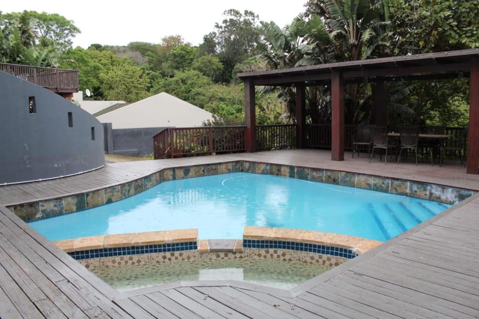 Swimming pool, Swimming pool