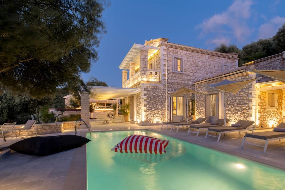 Property building, Swimming pool