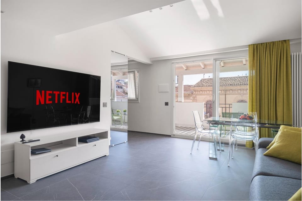 TV and multimedia, Living room
