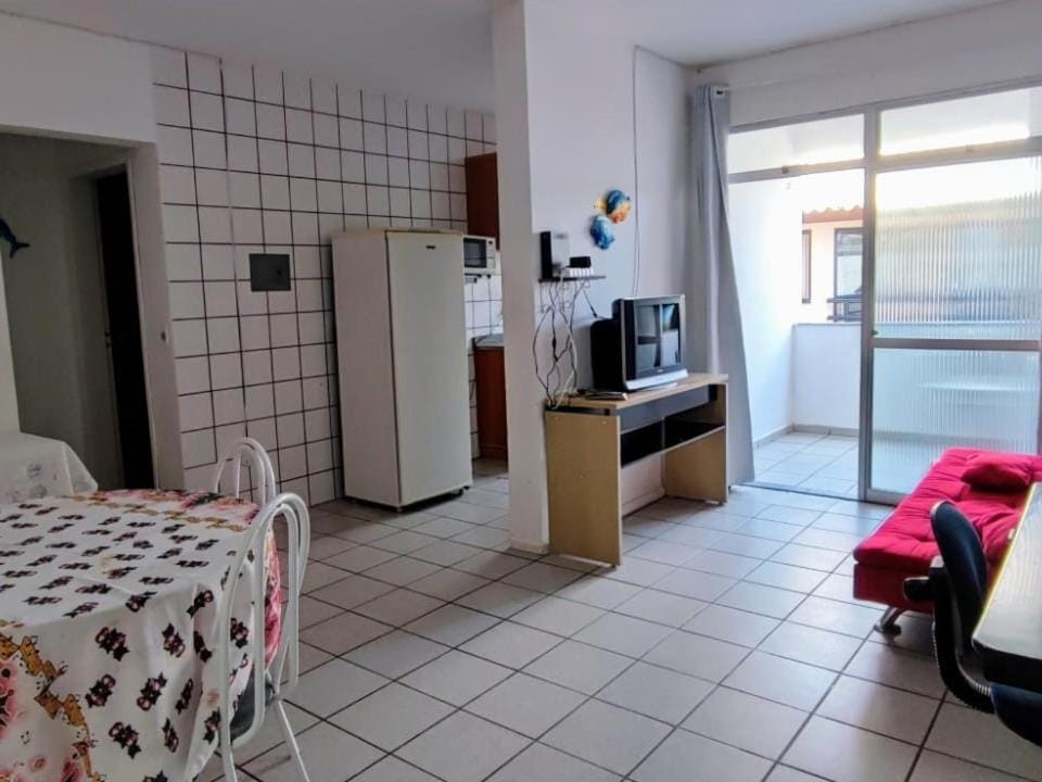 Canasvieiras Apto 150m da praia churrasqueira e garagem Apartment in Florianopolis
