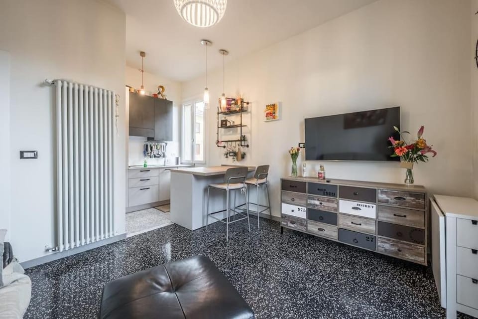 TV and multimedia, Kitchen or kitchenette