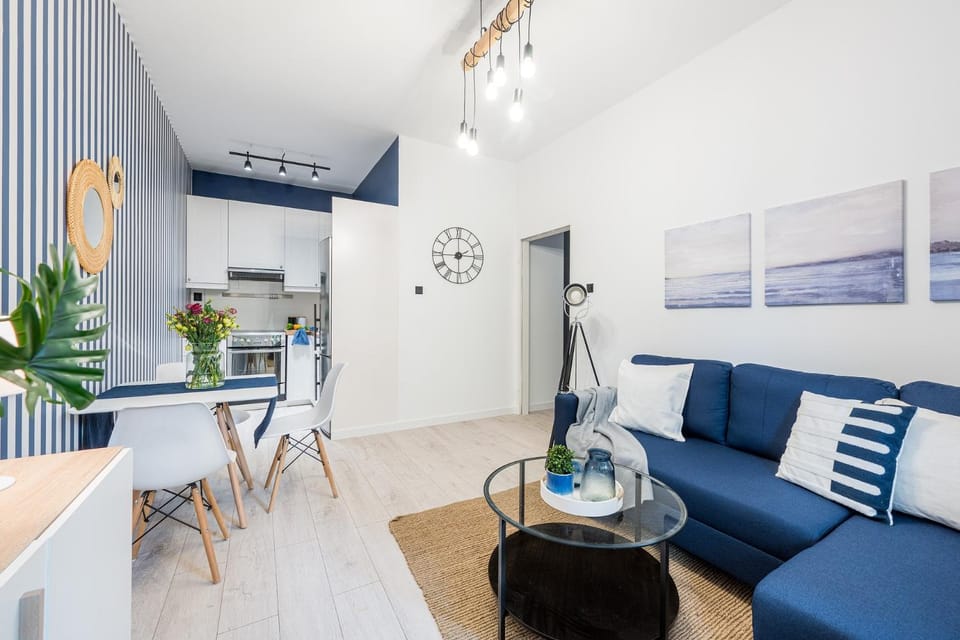 Living room, Seating area, Location