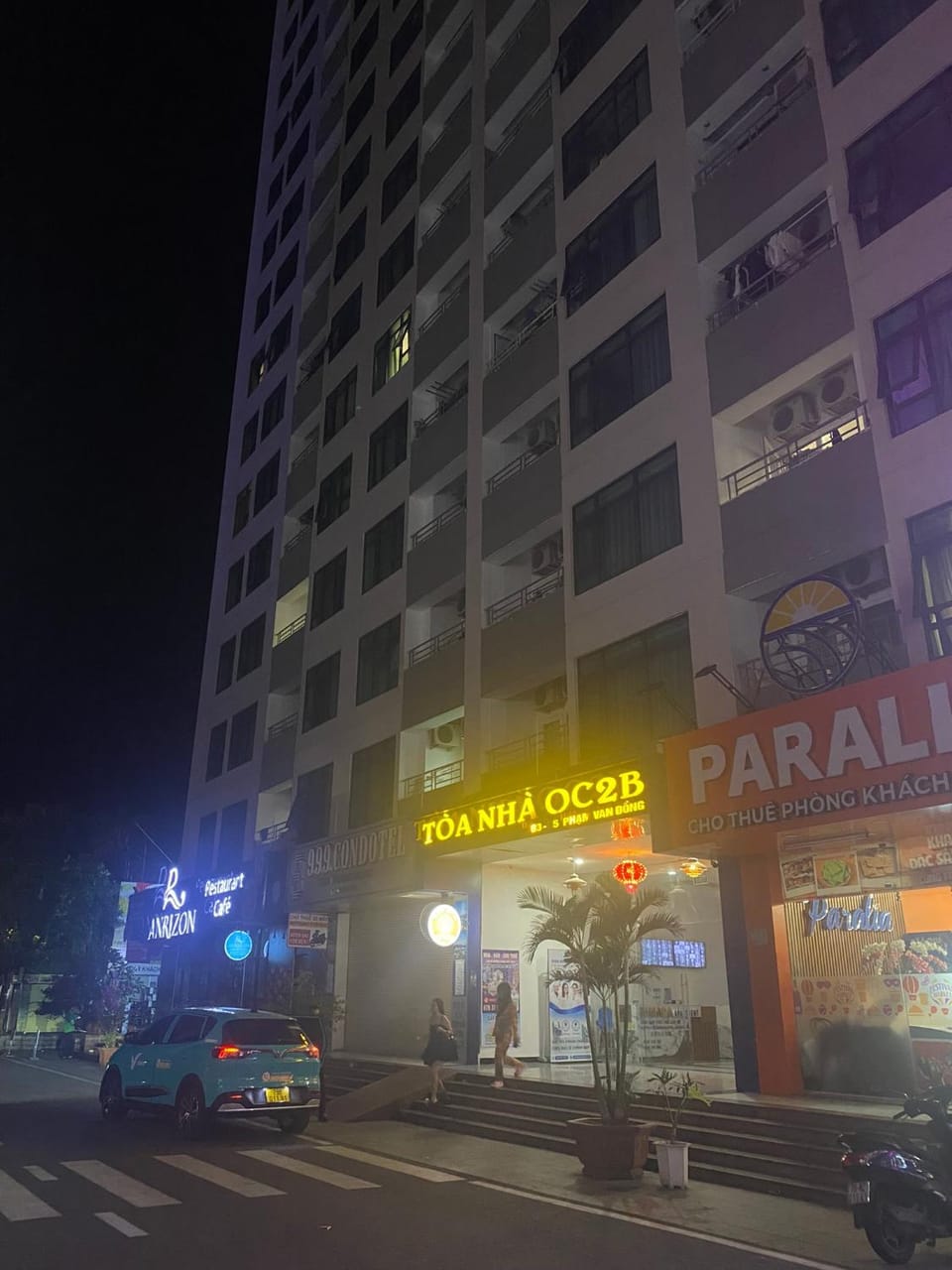 Property building, Night, Neighbourhood, City view, Street view, Location, Parking