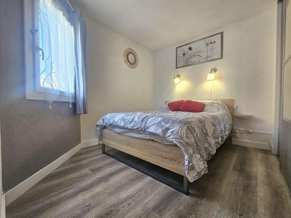 Beau T2 avec Parking, Clim et Wifi - Balaruc-les-Bains - FR-1-553-186 Apartment in Balaruc-les-Bains