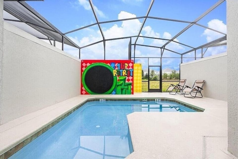 Mario Murals - Private Pool - Lazy River Disney Apartment in Osceola County