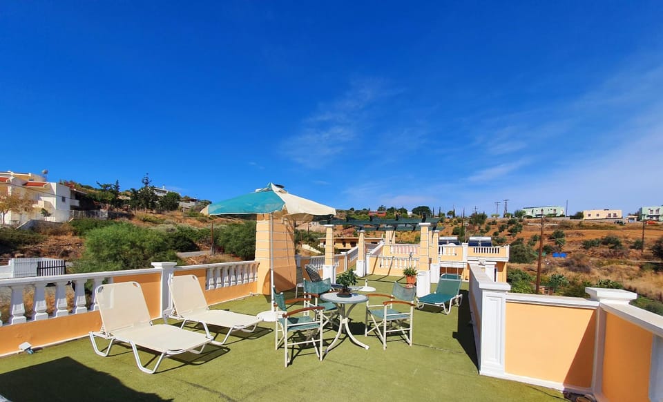 Balcony/Terrace, Mountain view, sunbed