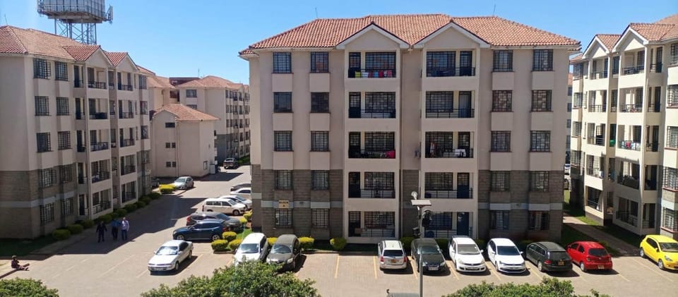 Property building, Neighbourhood, Balcony/Terrace, Parking