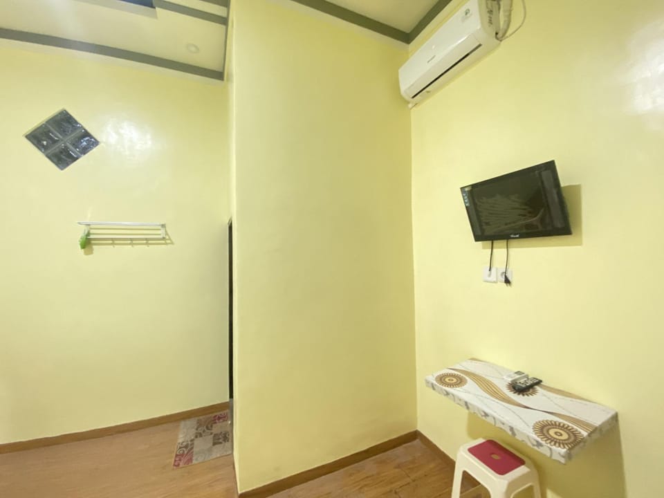 TV and multimedia, air conditioner