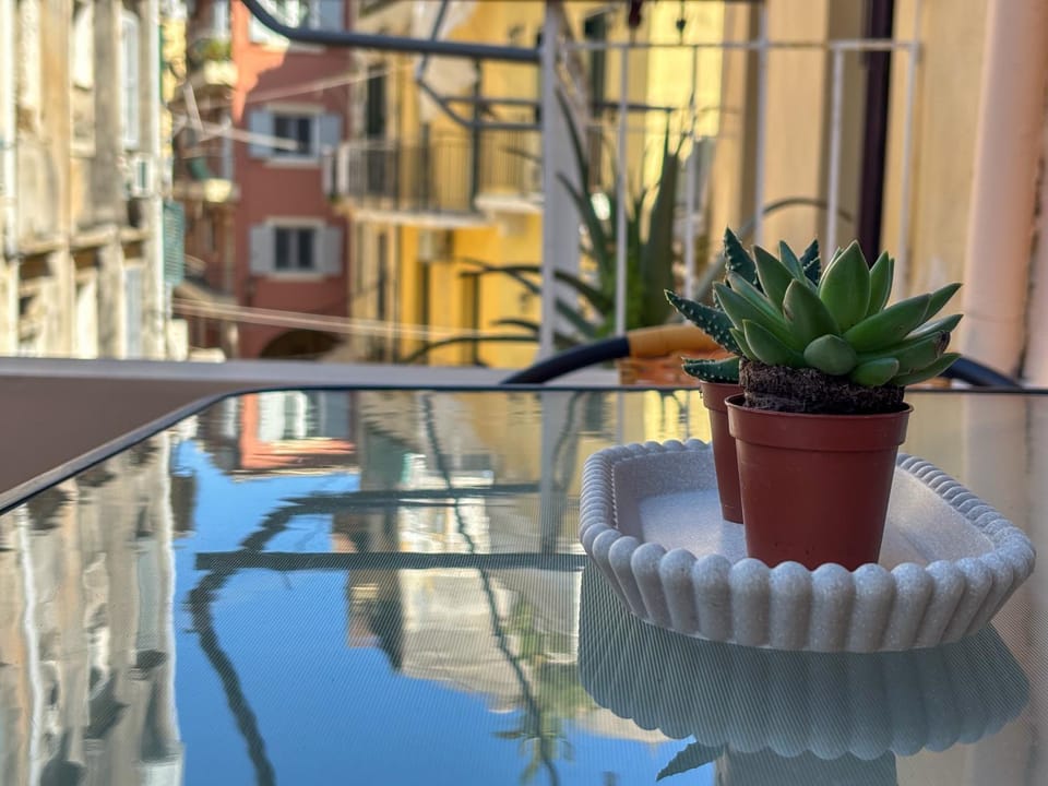 Mary's Bright Apartment · Corfu Old Town Apartment in Corfu