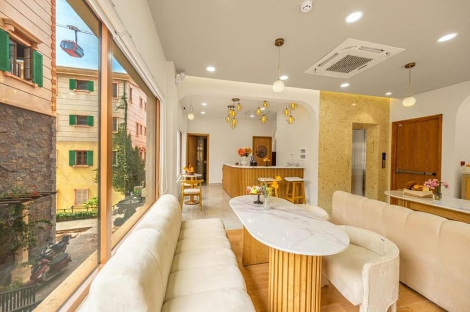 Coffee/tea facilities, Lobby or reception, Seating area, Area and facilities, elevator, acessibility