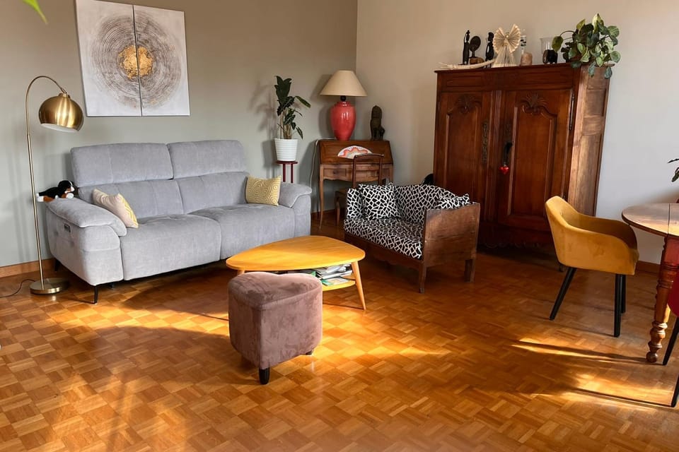 Beautiful 85m near the historic center Apartment in Nice