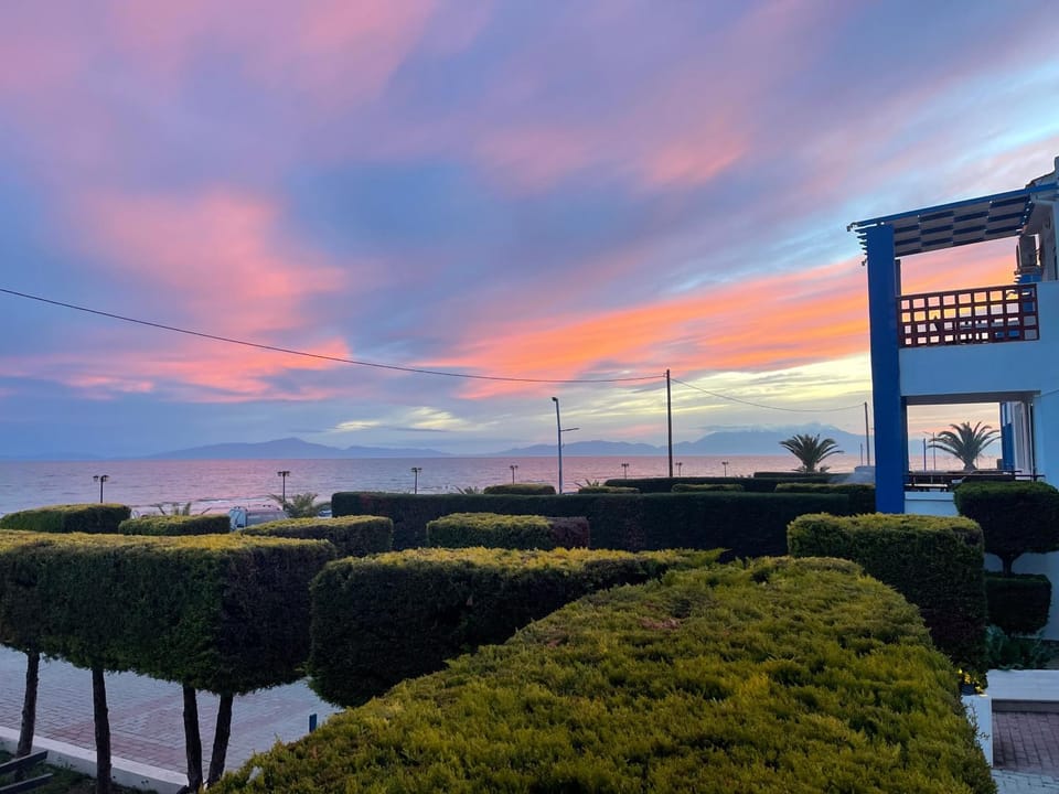 Къща Миленико на Брега на морето House in Halkidiki