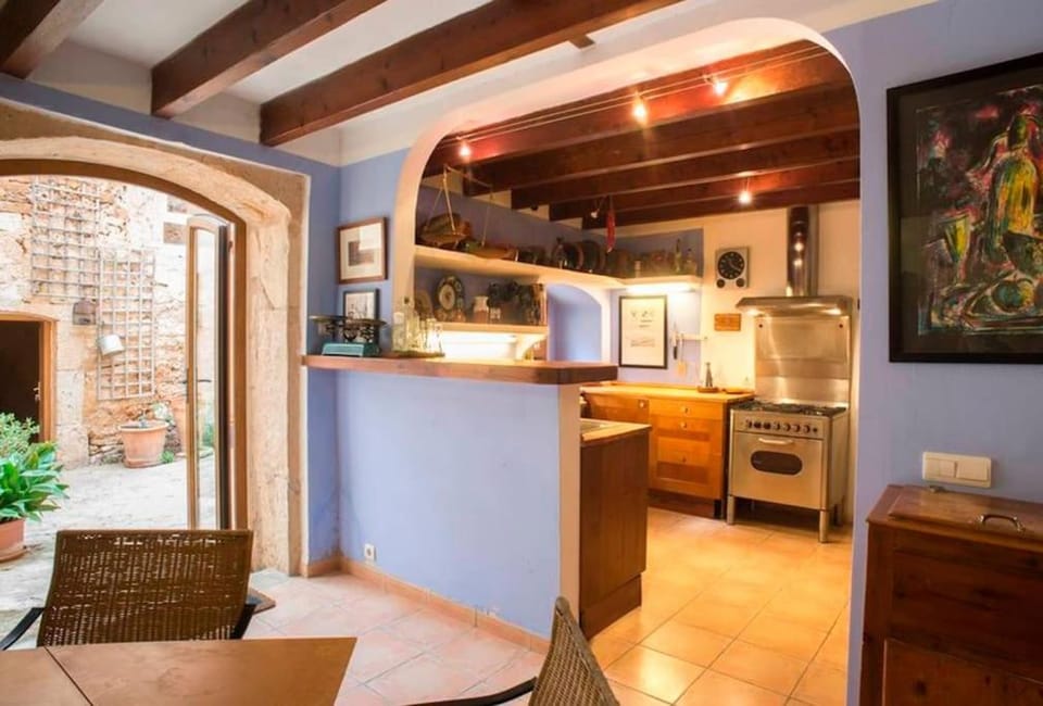 Charming Townhouse 7 PAX WIFI/AIRCON - Ca's Padrí House in Pla de Mallorca
