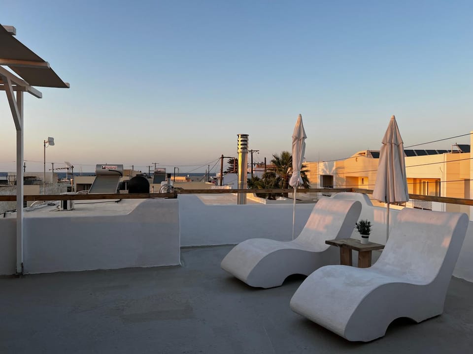 View (from property/room), Balcony/Terrace, sunbed