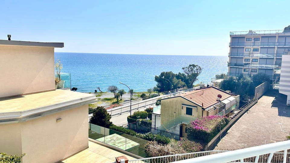 Silvia al mare Apartment in Diano Marina