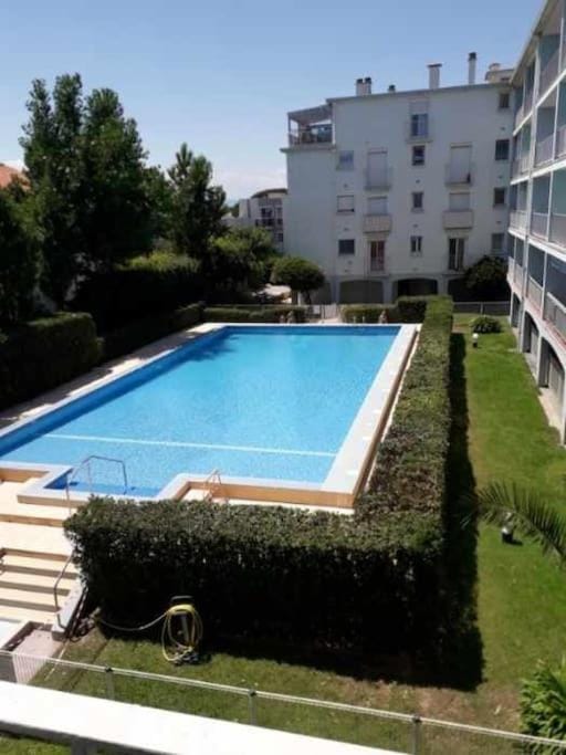 Logement tout neuf avec piscine et bord de mer Apartment in Canet-en-Roussillon