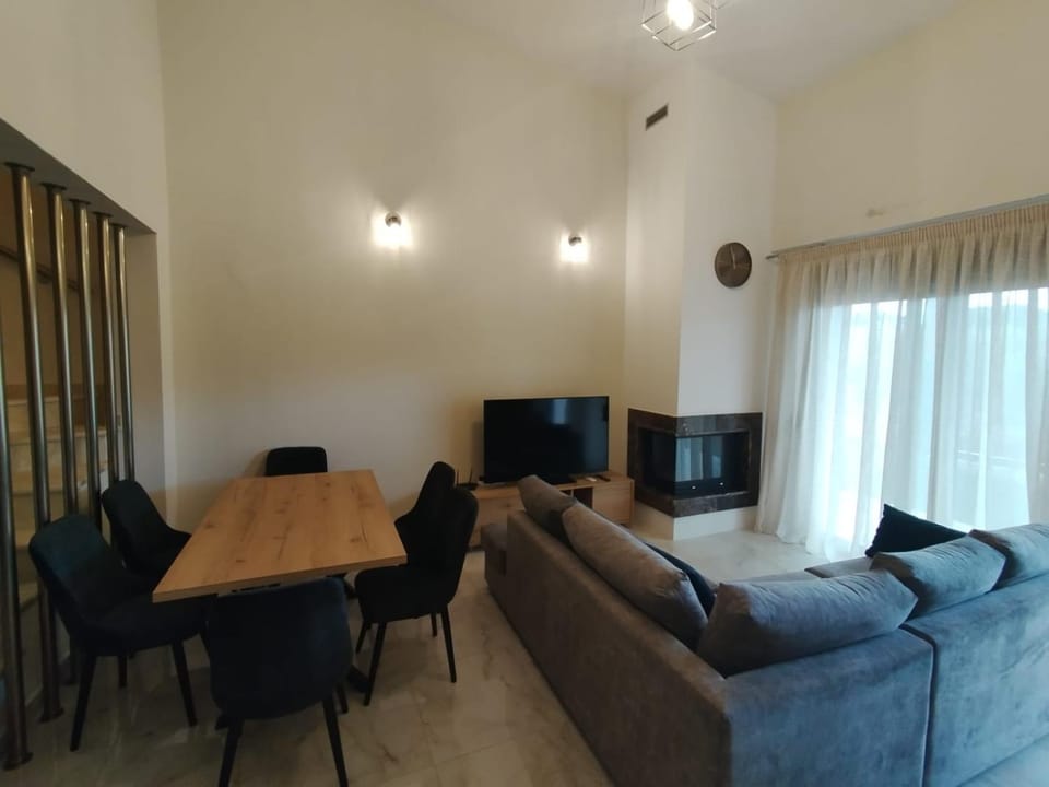 Modern Family House by the sea Apartment in Nikiti