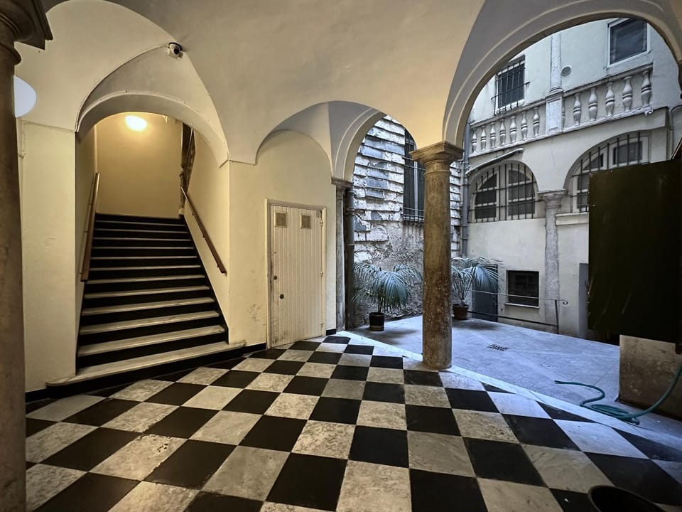 STUDIO POLLAIUOLI 9 - Acquario - GENOVABB IT Apartment in Genoa