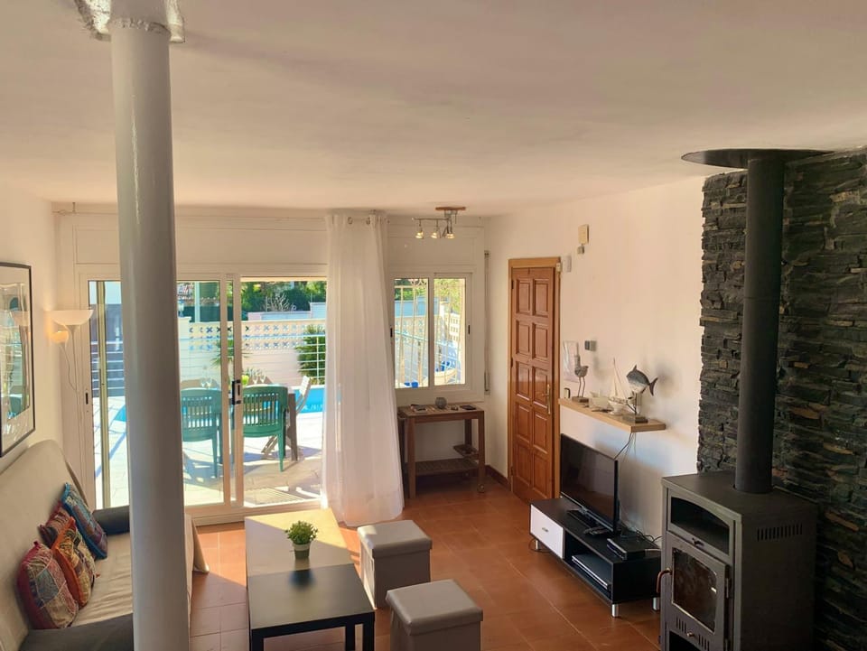 TV and multimedia, Dining area