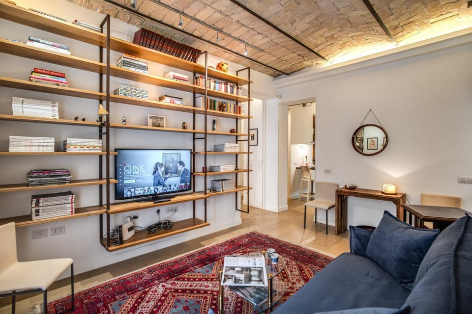 Library, TV and multimedia, Living room, Seating area, Dining area