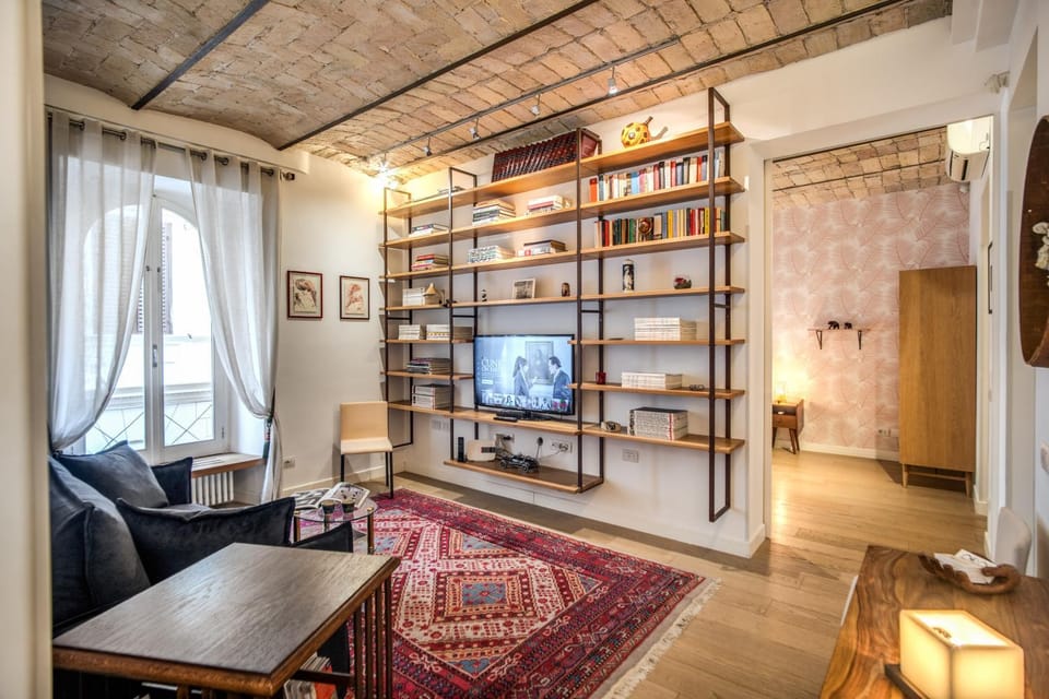 Library, TV and multimedia, Living room, Seating area
