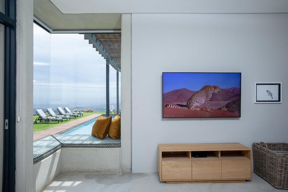 Communal lounge/ TV room, Winter, View (from property/room), Garden view