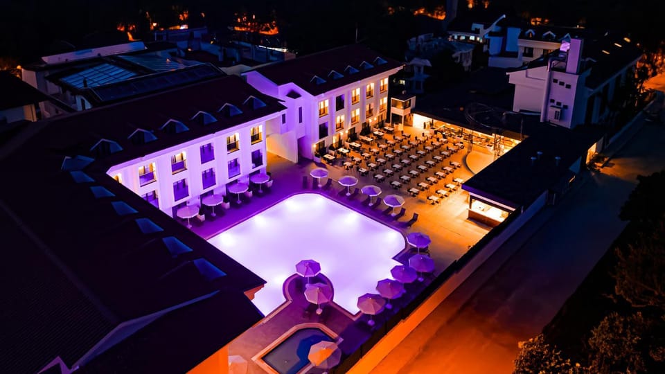 Property building, Swimming pool
